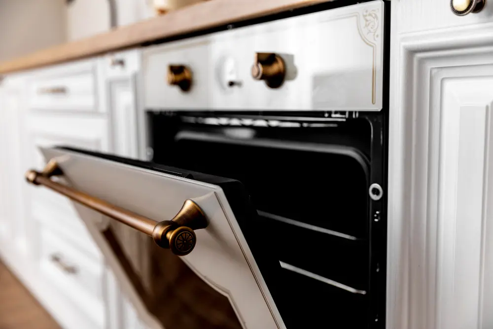You are currently viewing Is the Oven’s Self-Clean Feature Safe?